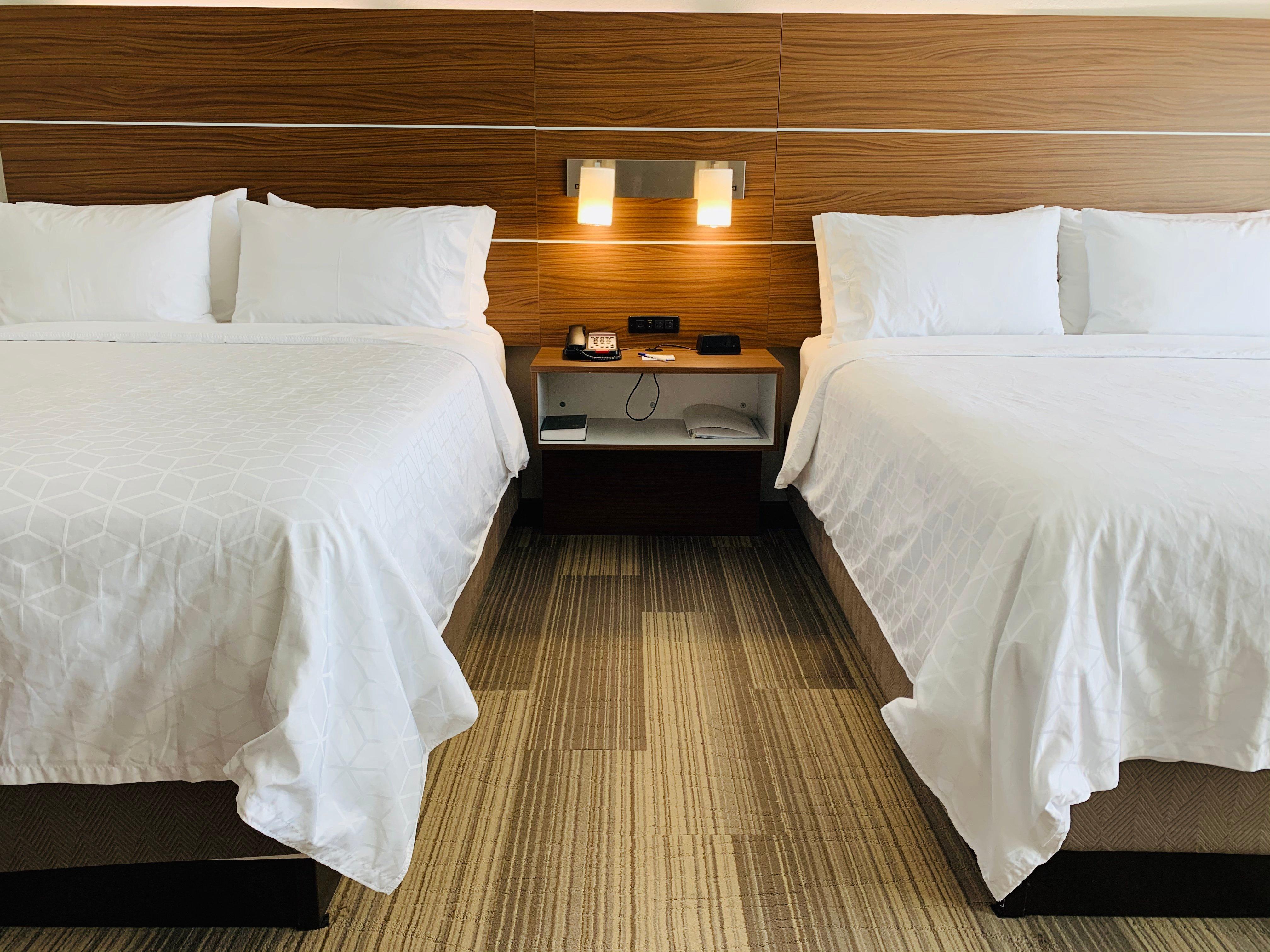 Express & By Ihg Moore