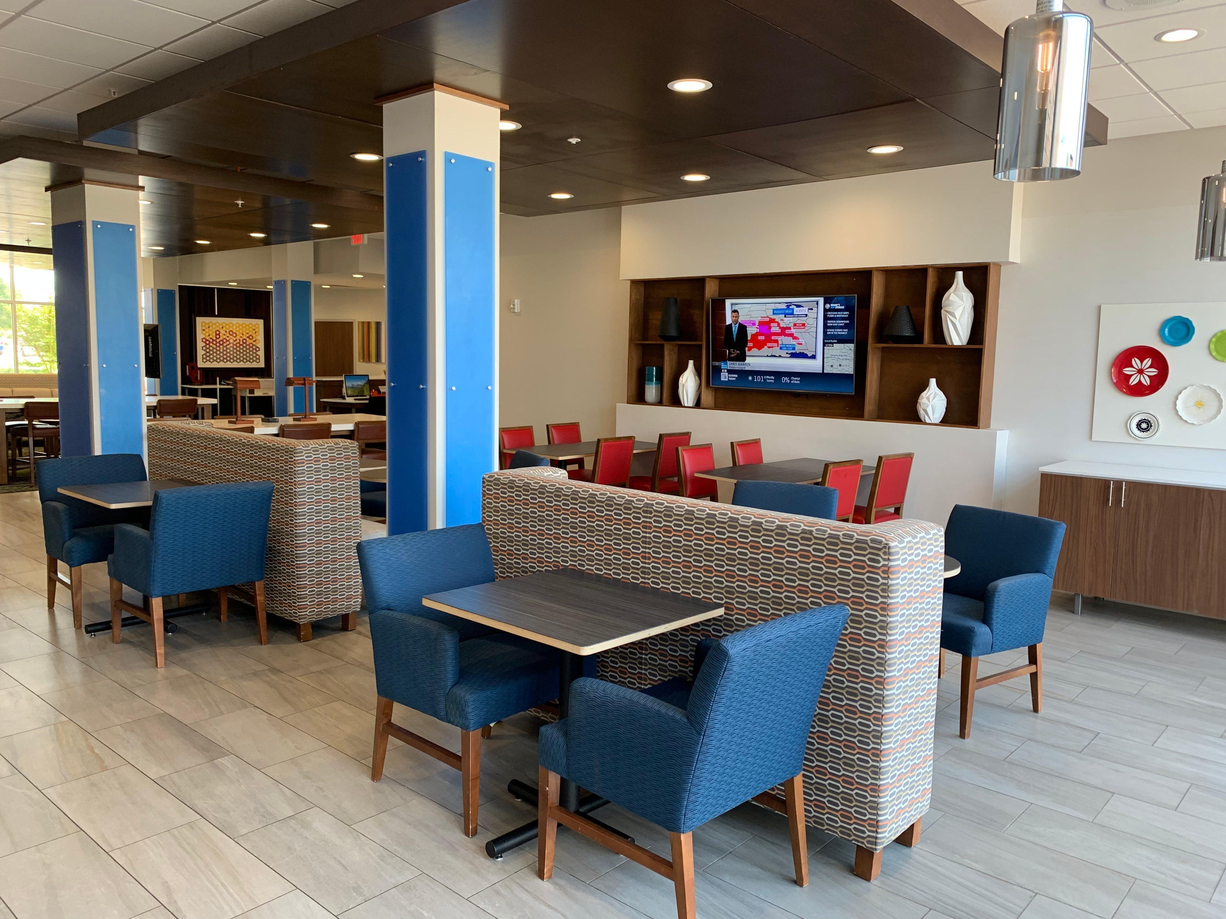 Express & By Ihg