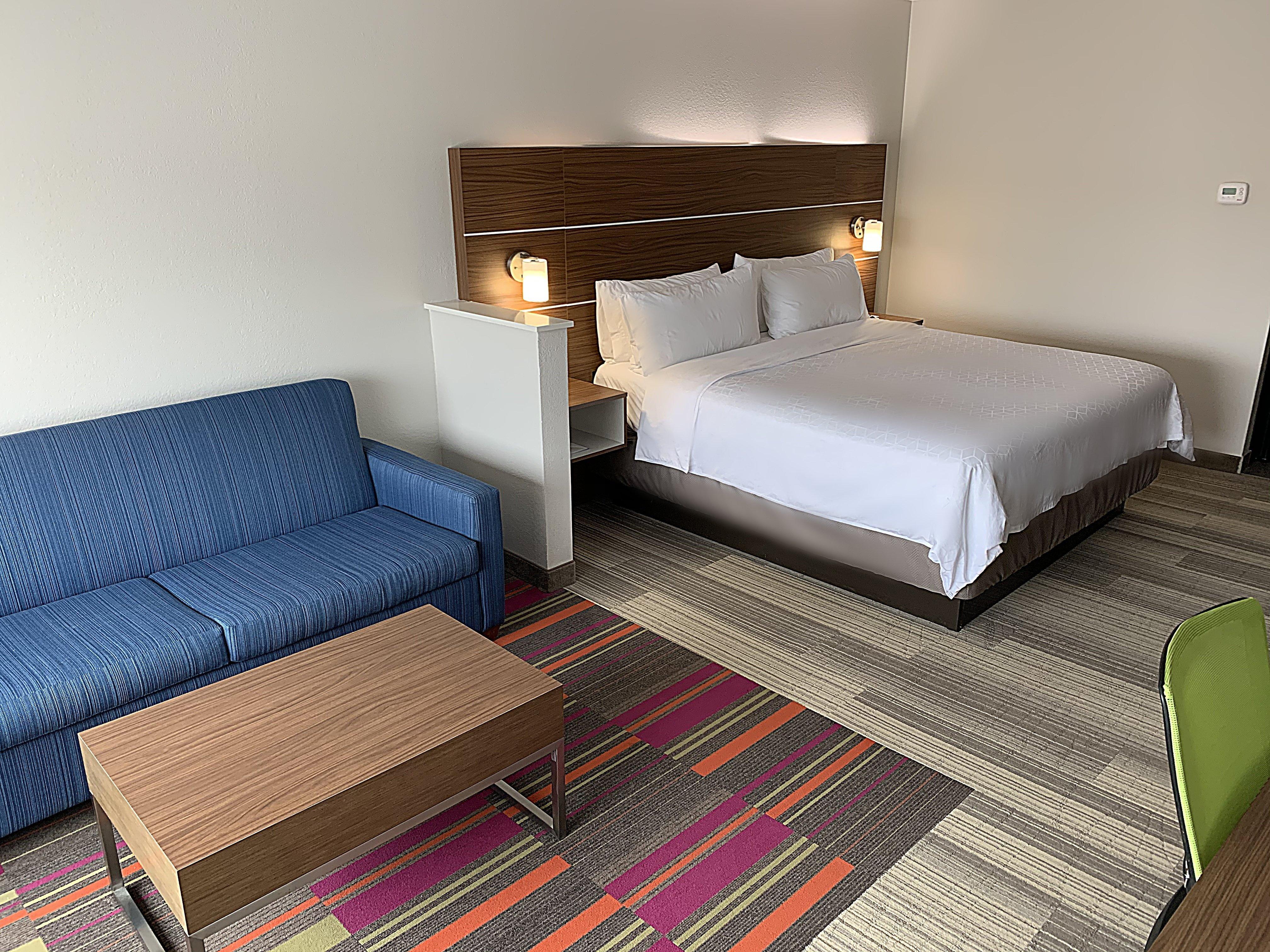 Express & By Ihg 2*
