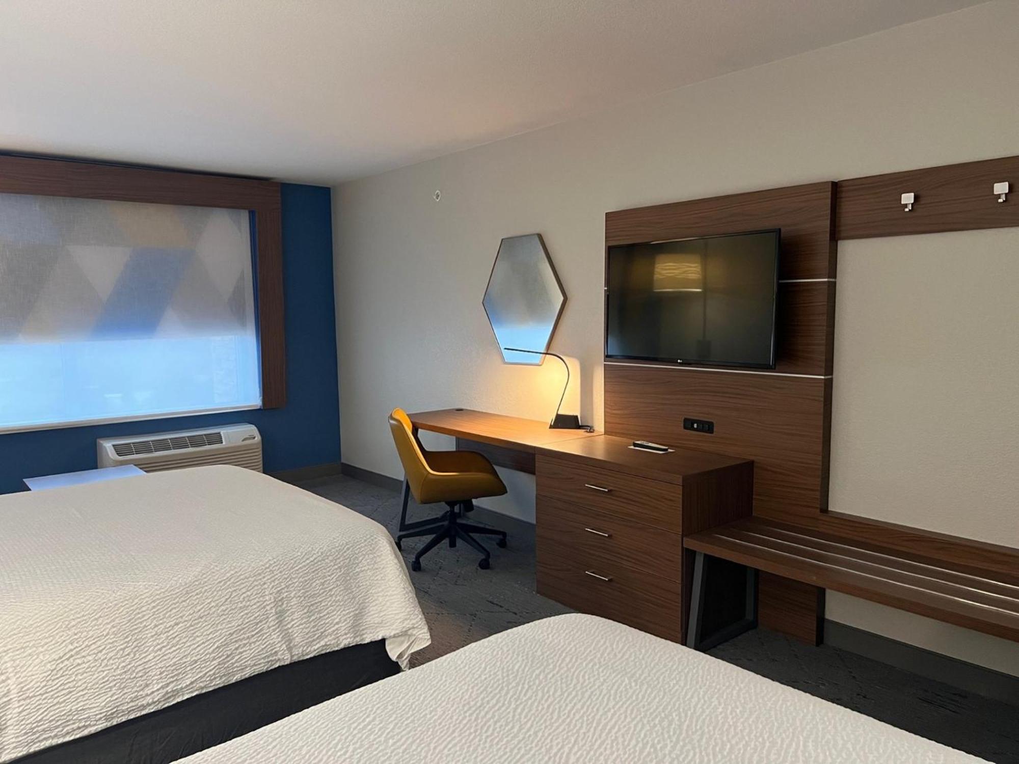Express & By Ihg
