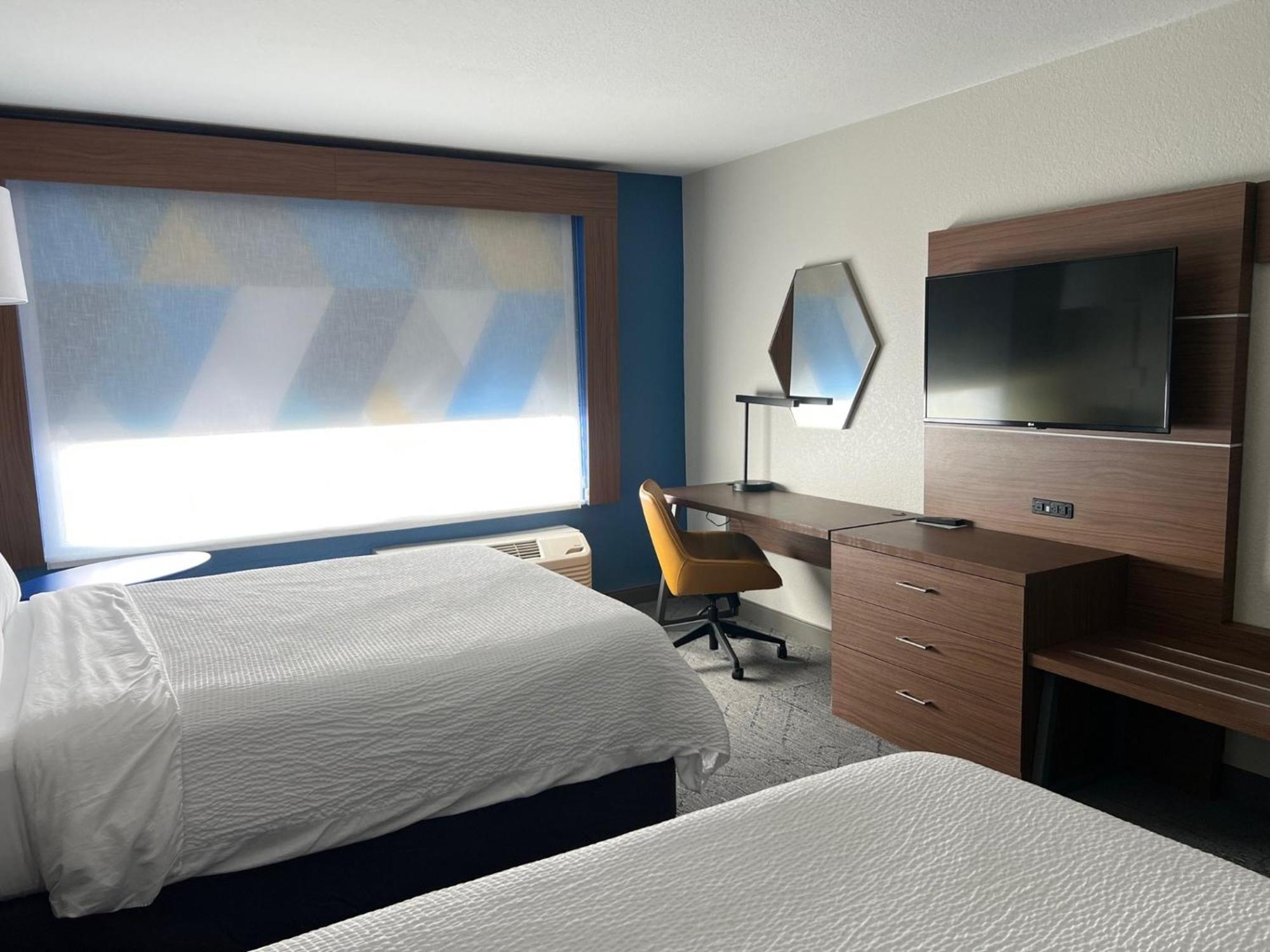 Hotel Express & By Ihg