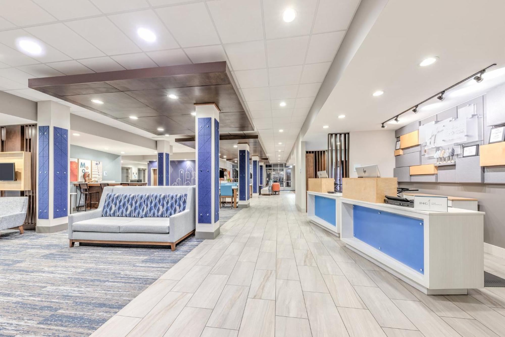 Express & By Ihg