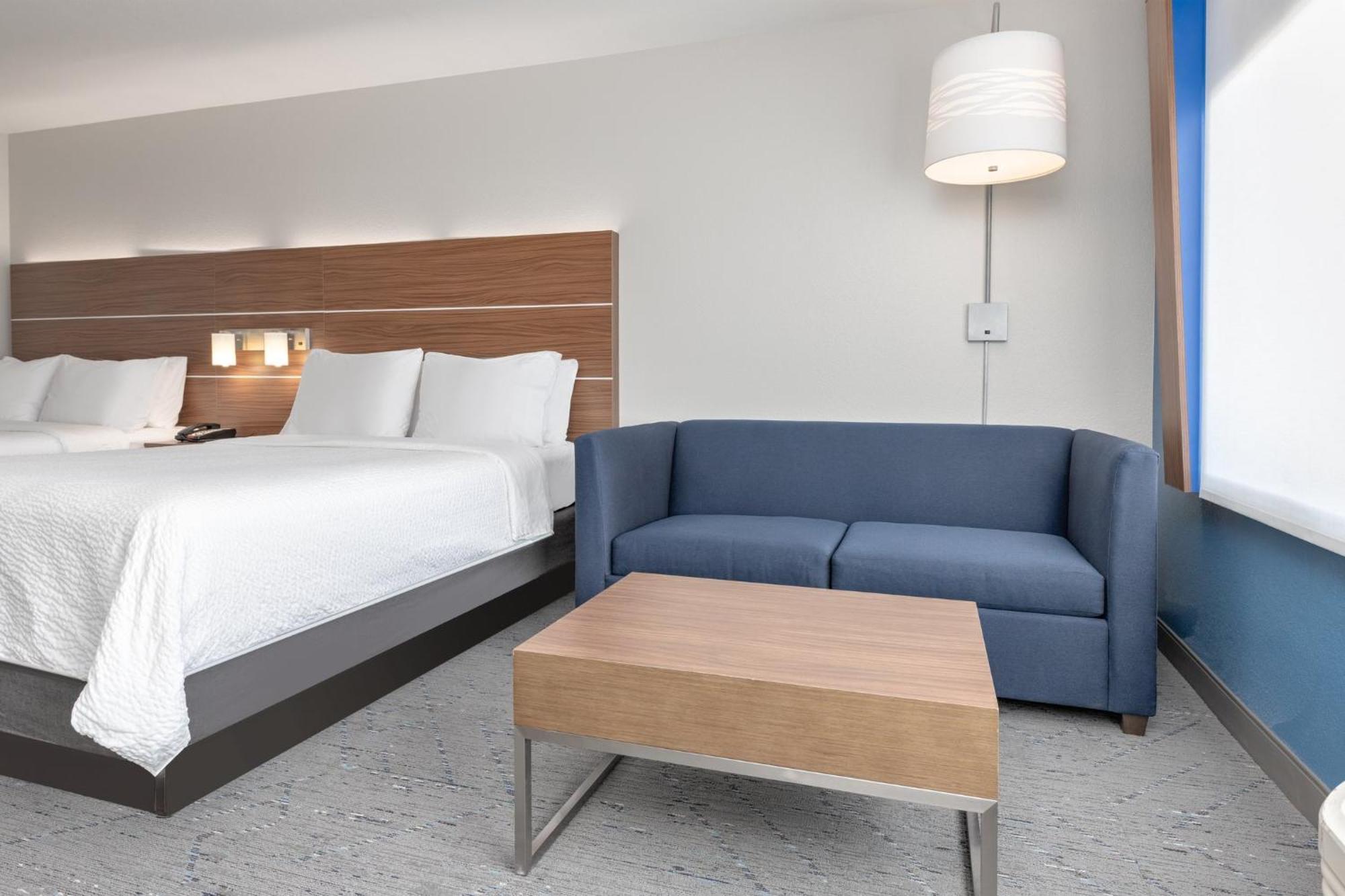 Express & By Ihg Moore