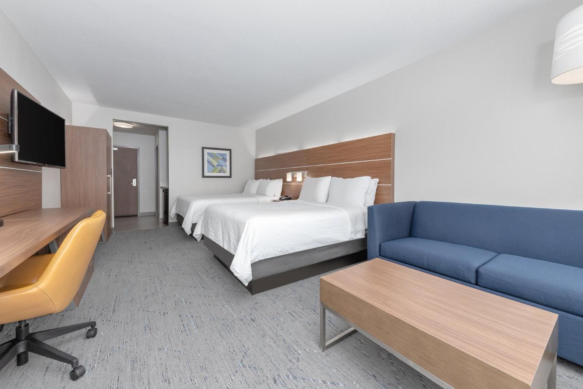 Hotel Express & By Ihg Moore