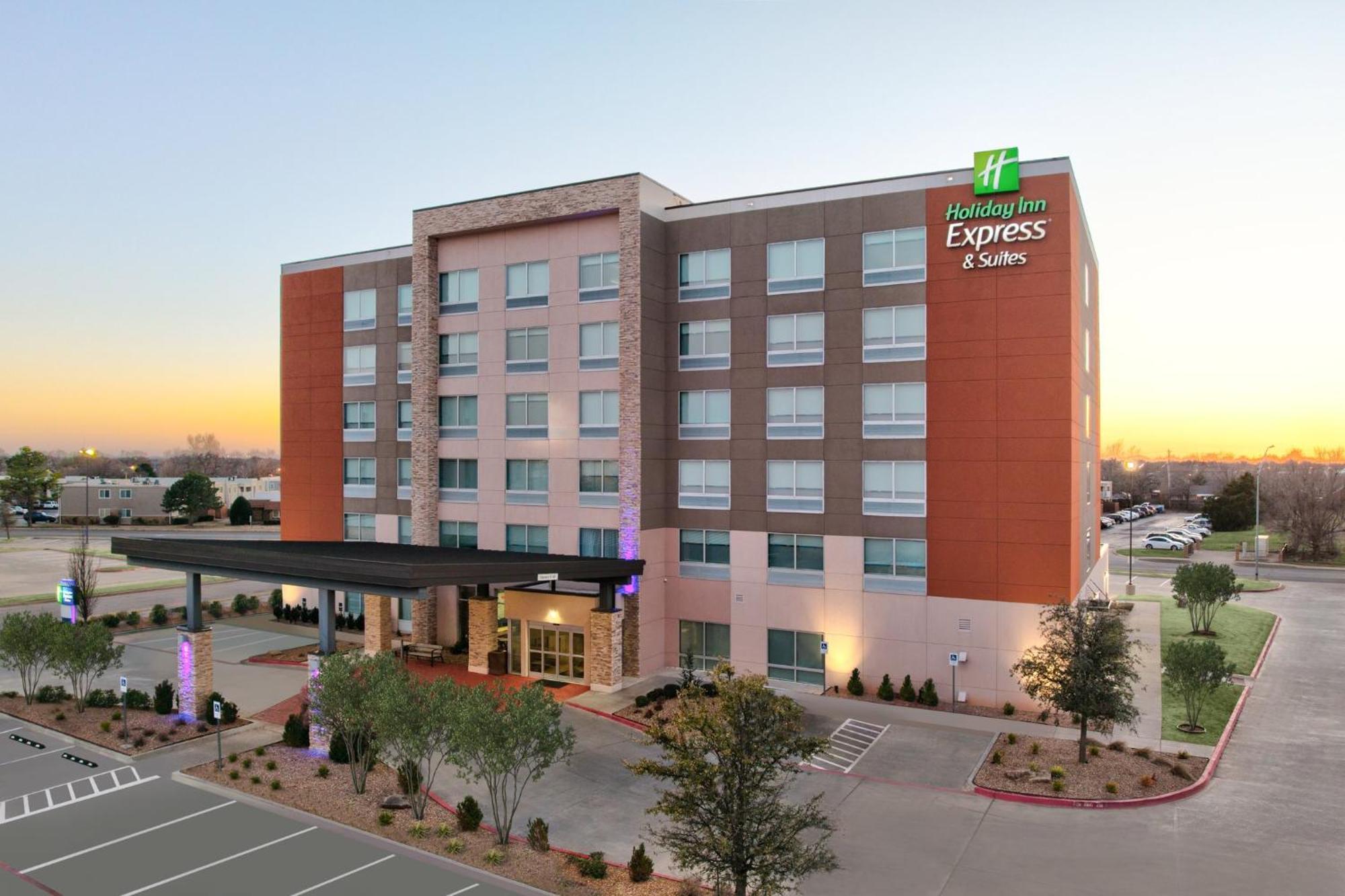 Express & By Ihg Hotel 2*