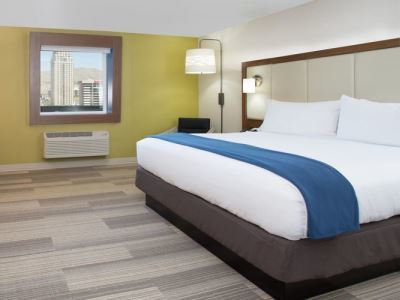 Hotel Express & By Ihg 2*